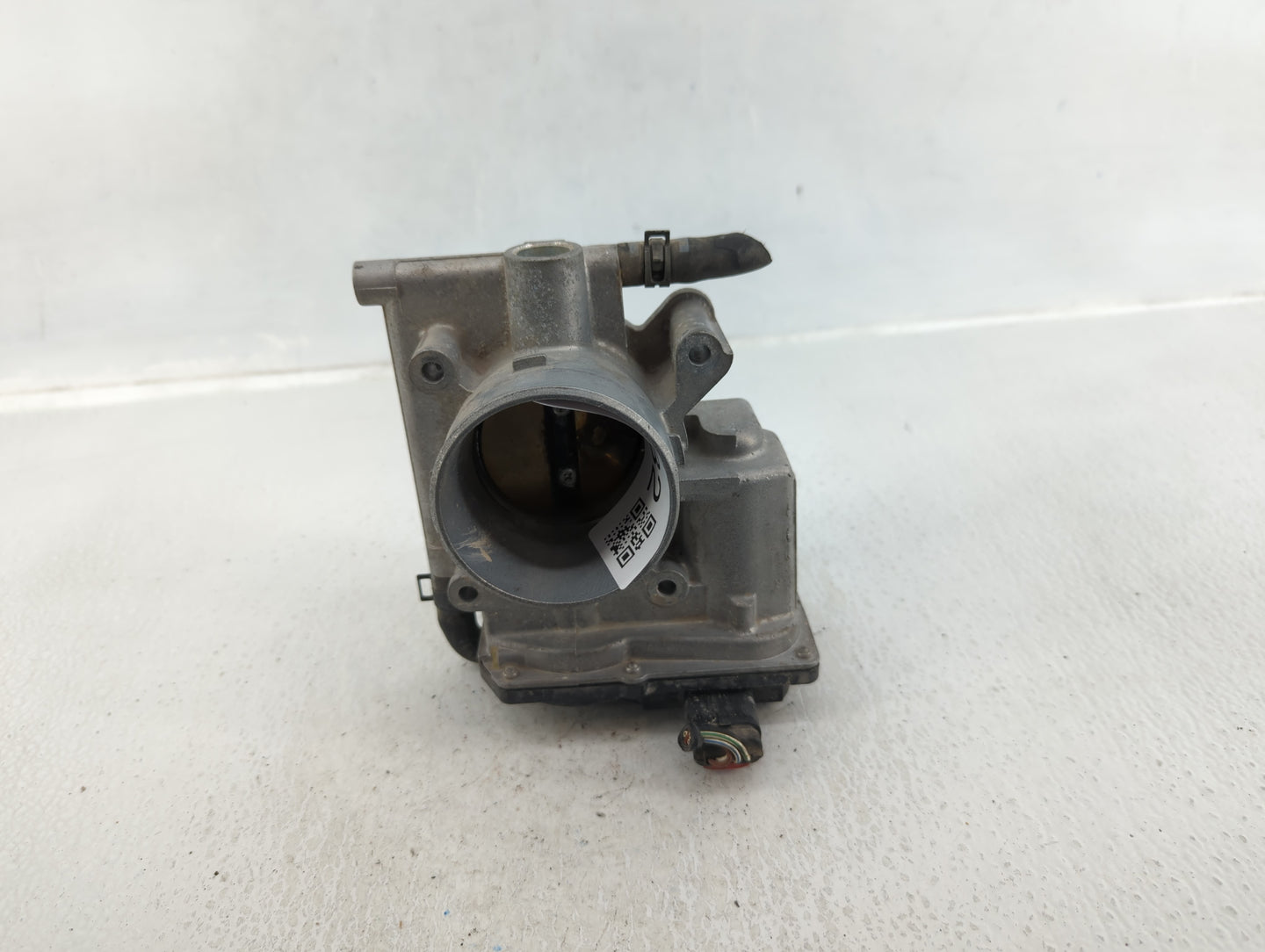 2006-2013 Mazda 3 Throttle Body P/N:L3R4 13 640 Fits Fits 2006 2007 2008 2009 2010 2011 2012 2013 OEM Used Auto Parts - Oemu