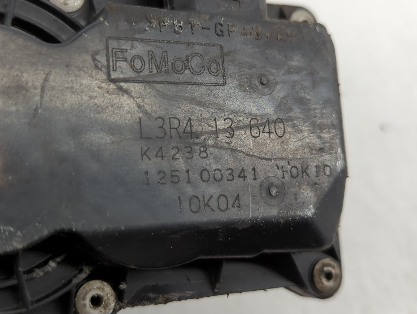 2006-2013 Mazda 3 Throttle Body P/N:L3R4 13 640 Fits Fits 2006 2007 2008 2009 2010 2011 2012 2013 OEM Used Auto Parts - Oemu
