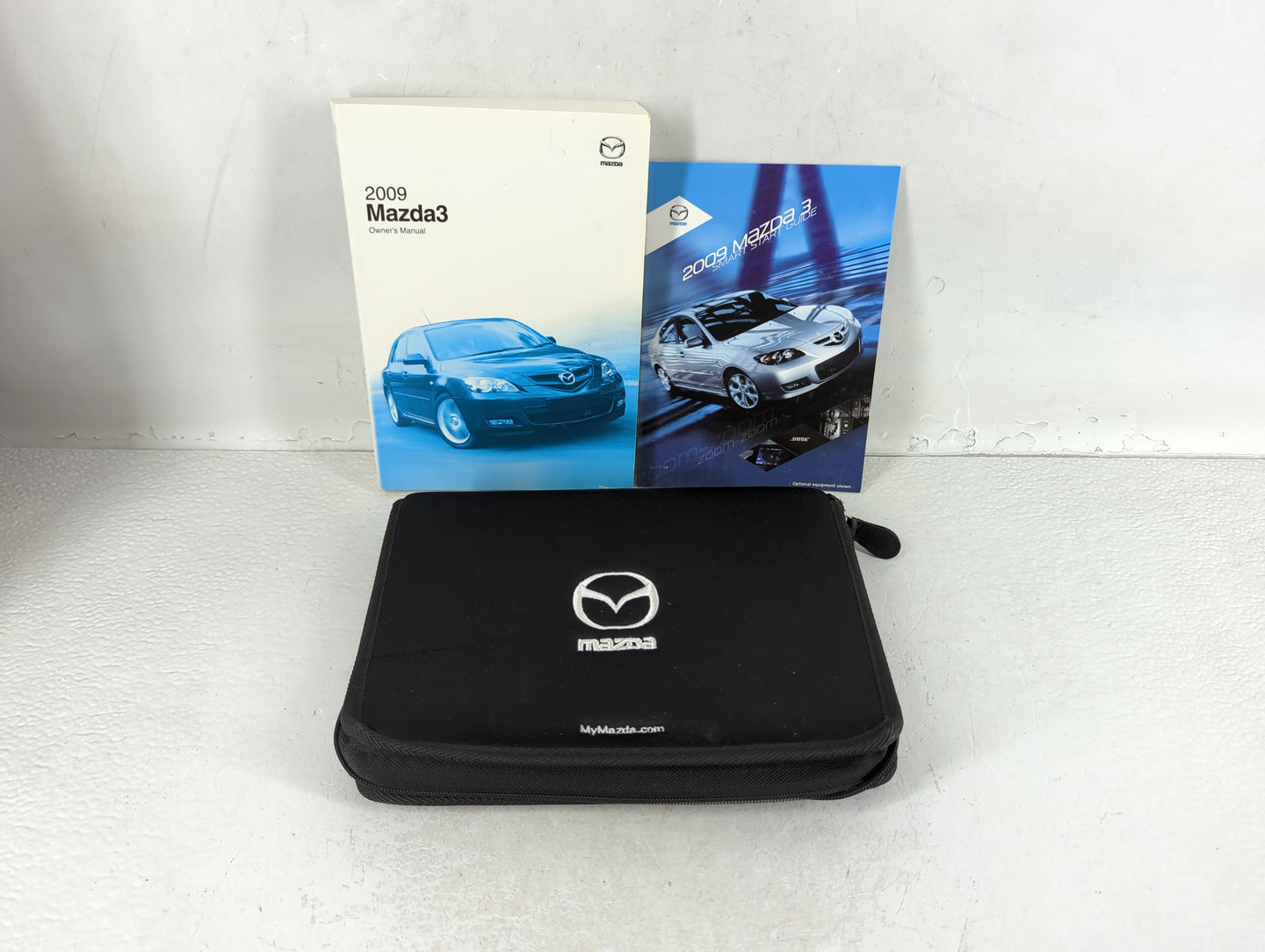 2009 Mazda 3 Owners Manual Book Guide P/N:9999-95-038C-09 8Z87-EA-08F OEM Used Auto Parts - Oemusedautoparts1.com