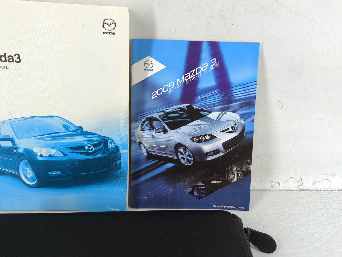 2009 Mazda 3 Owners Manual Book Guide P/N:9999-95-038C-09 8Z87-EA-08F OEM Used Auto Parts - Oemusedautoparts1.com