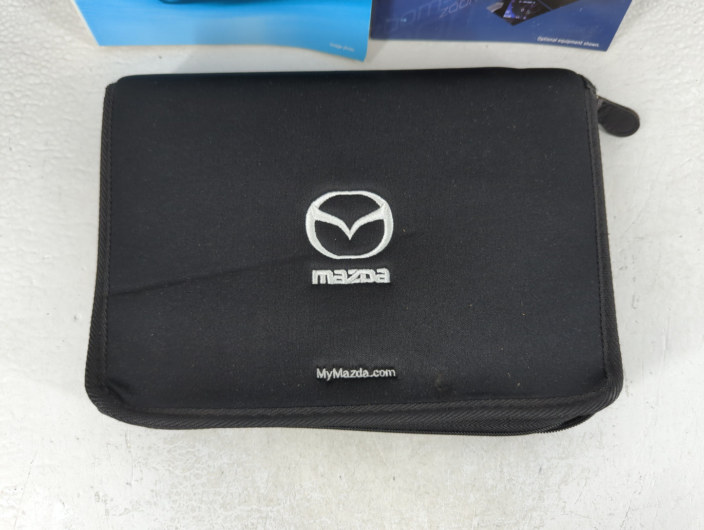 2009 Mazda 3 Owners Manual Book Guide P/N:9999-95-038C-09 8Z87-EA-08F OEM Used Auto Parts - Oemusedautoparts1.com