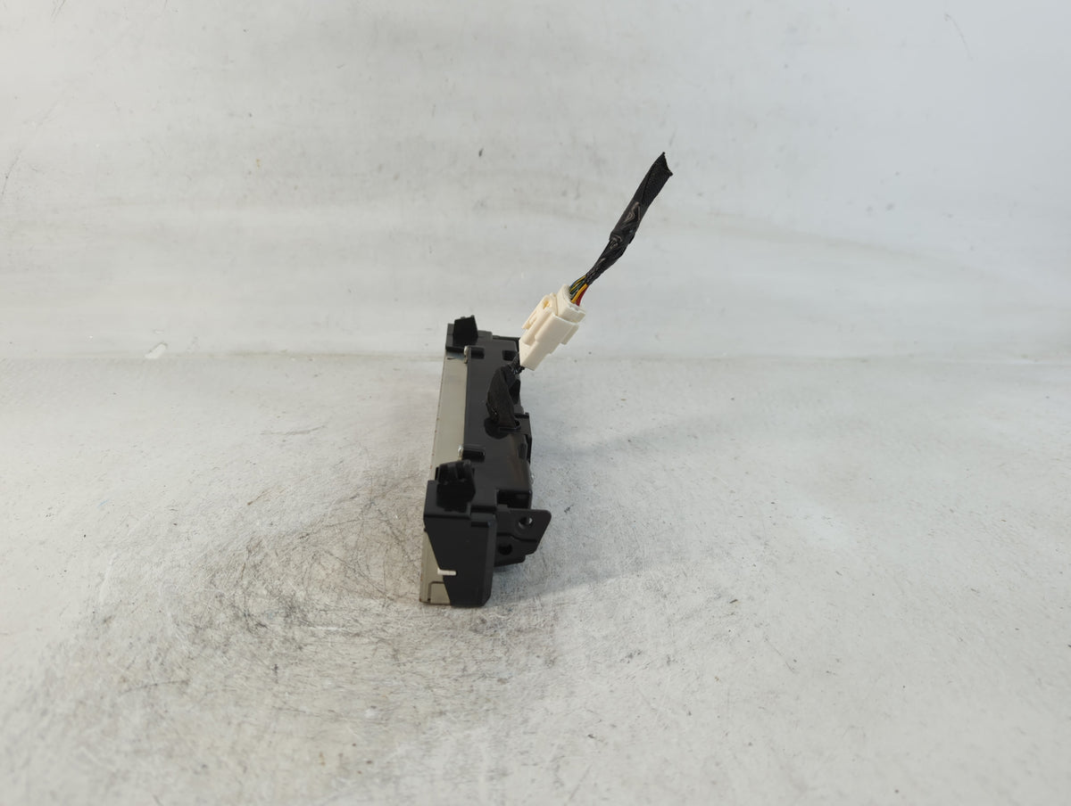2008-2009 Mazda 3 Am Fm Cd Player Radio Receiver 765286 - Oemusedautoparts1.com
