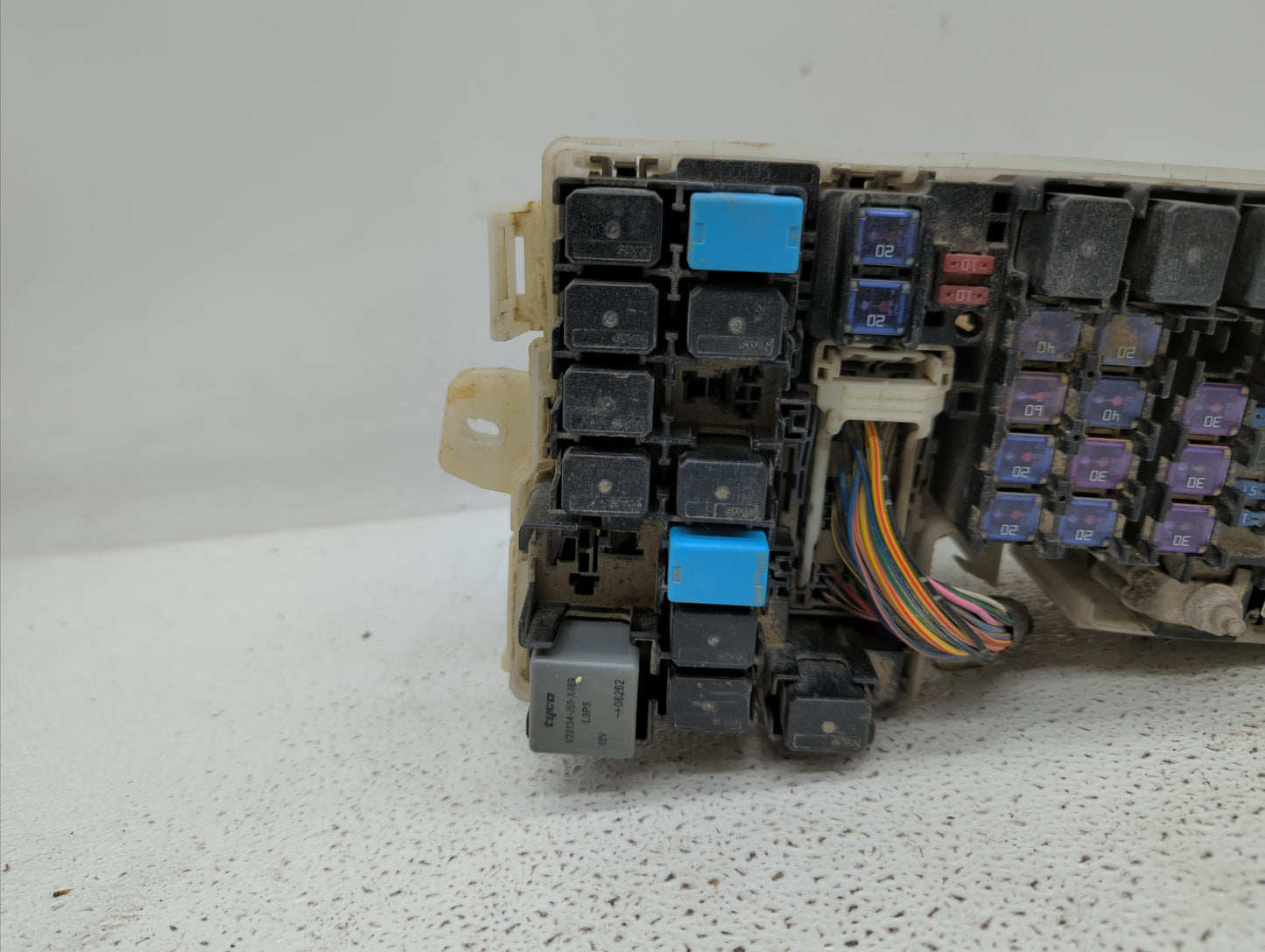 Mazda 5 Fusebox Fuse Box Relay Module Tipm Cd84 66 760 - Oemusedautoparts1.com