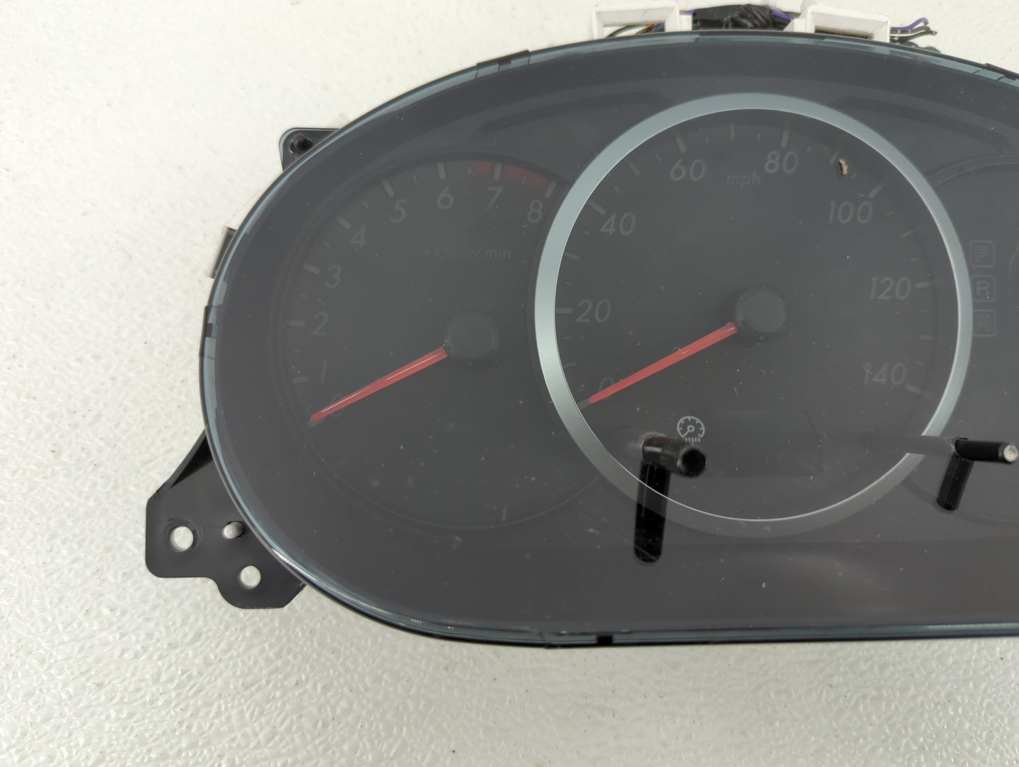 2008-2009 Mazda 5 Instrument Cluster Speedometer Gauges P/N:PD CE52 C235 55 430 Fits Fits 2008 2009 OEM Used Auto Parts - Oe