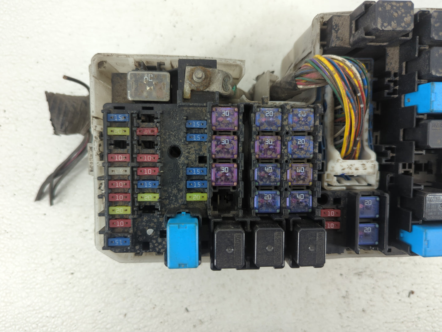 2008-2010 Mazda 5 Fusebox Fuse Box Panel Relay Module P/N:CD84 66 760 Fits Fits 2008 2009 2010 OEM Used Auto Parts - Oemused