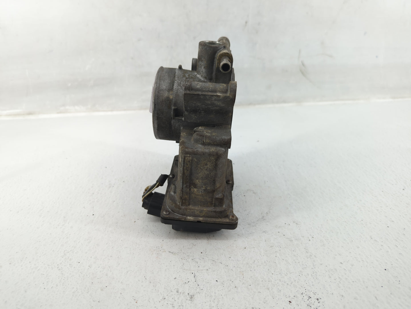 2008-2010 Mazda 5 Throttle Body P/N:125103309 Fits Fits 2006 2007 2008 2009 2010 2011 2012 2013 OEM Used Auto Parts - Oemuse