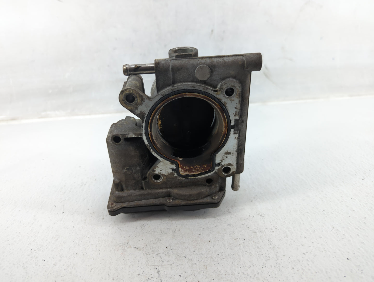 2008-2010 Mazda 5 Throttle Body P/N:125103309 Fits Fits 2006 2007 2008 2009 2010 2011 2012 2013 OEM Used Auto Parts - Oemuse