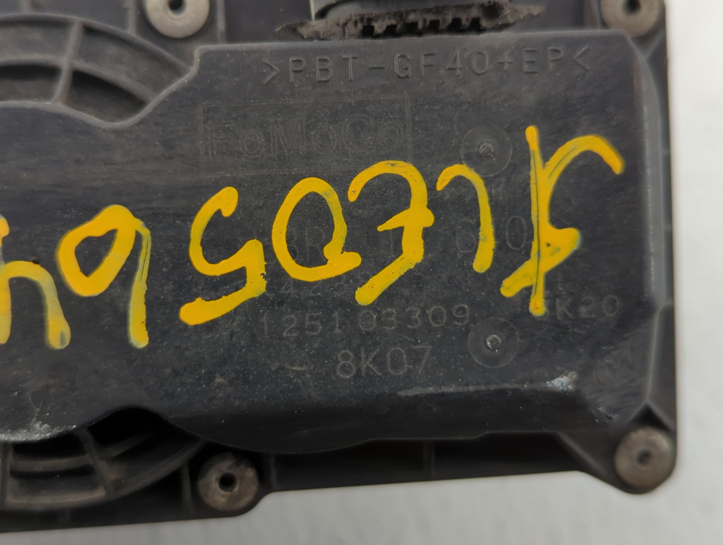 2008-2010 Mazda 5 Throttle Body P/N:125103309 Fits Fits 2006 2007 2008 2009 2010 2011 2012 2013 OEM Used Auto Parts - Oemuse