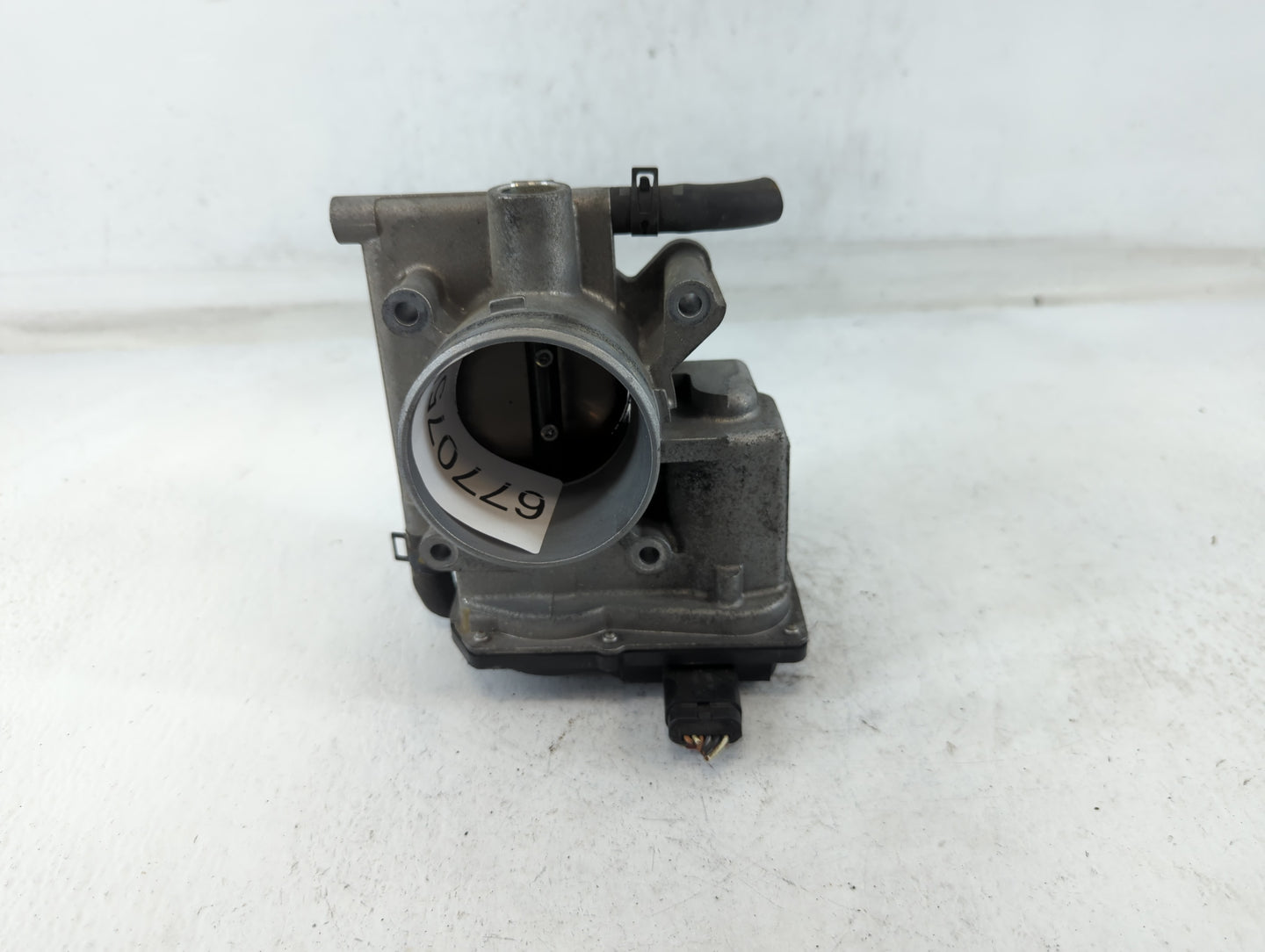 2008-2010 Mazda 5 Throttle Body P/N:1251 01411 12K02 L3R4 13 640 Fits Fits 2006 2007 2008 2009 2010 2011 2012 2013 OEM Used 