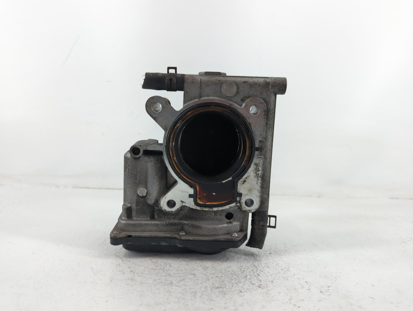2008-2010 Mazda 5 Throttle Body P/N:L3R4 13 640 Fits Fits 2006 2007 2008 2009 2010 2011 2012 2013 OEM Used Auto Parts - Oemu