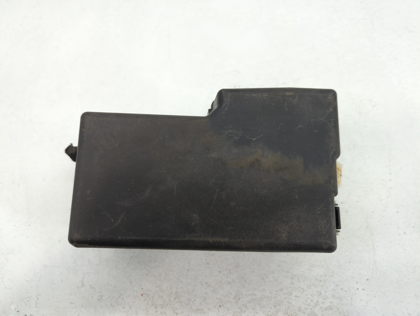 2008-2010 Mazda 5 Fusebox Fuse Box Panel Relay Module P/N:K7005 D84 66 760 Fits Fits 2008 2009 2010 OEM Used Auto Parts - Oe