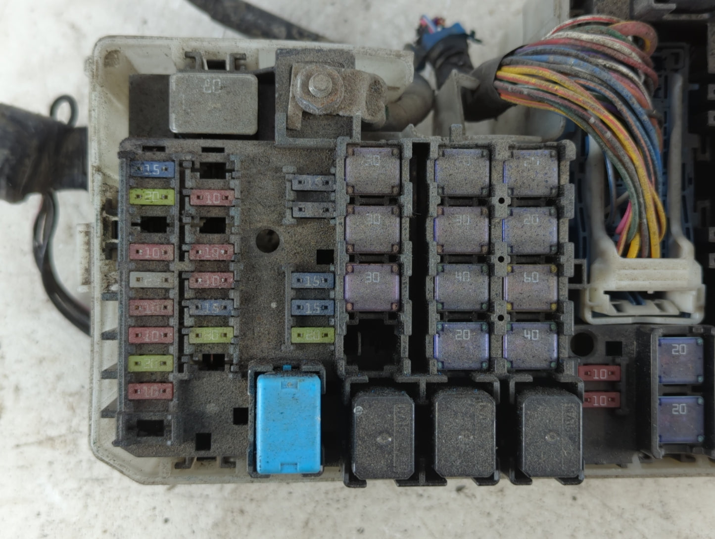 2008-2010 Mazda 5 Fusebox Fuse Box Panel Relay Module P/N:K7005 D84 66 760 Fits Fits 2008 2009 2010 OEM Used Auto Parts - Oe