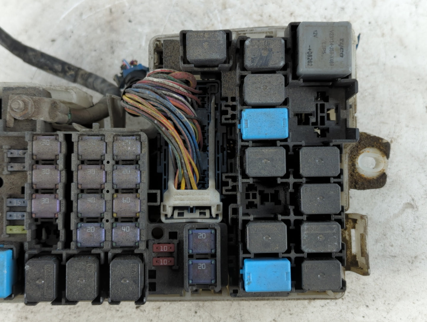 2008-2010 Mazda 5 Fusebox Fuse Box Panel Relay Module P/N:K7005 D84 66 760 Fits Fits 2008 2009 2010 OEM Used Auto Parts - Oe