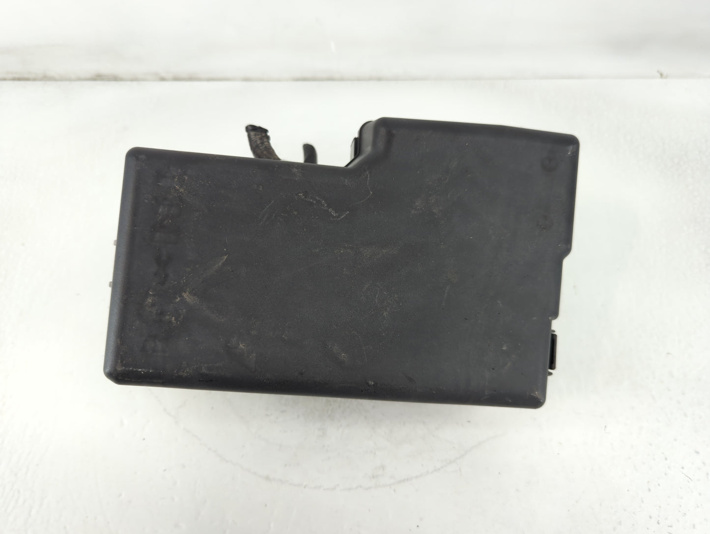 2008-2010 Mazda 5 Fusebox Fuse Box Panel Relay Module P/N:K7005 CD84 66 760 Fits Fits 2008 2009 2010 OEM Used Auto Parts - O