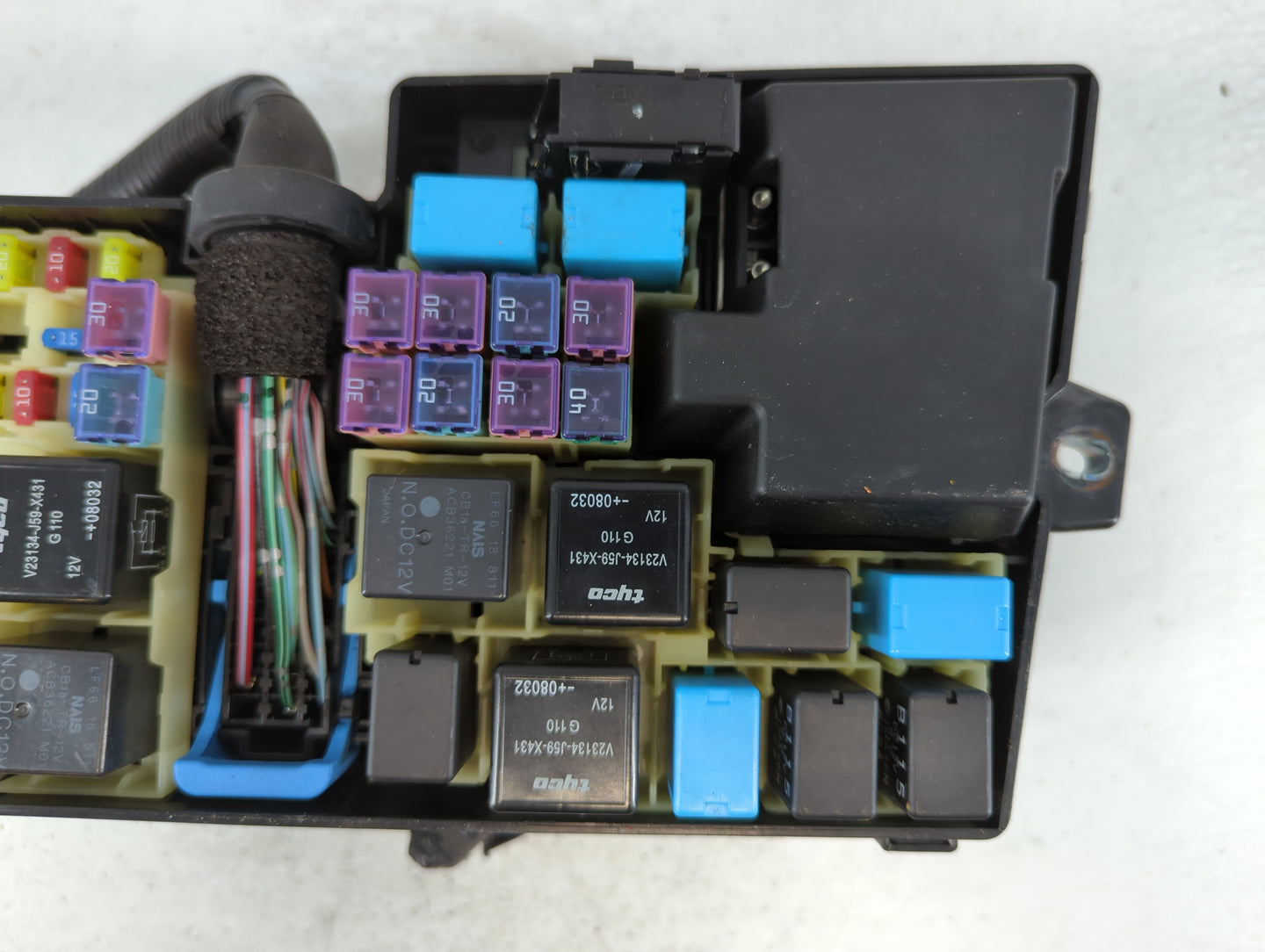2007-2009 Mazda Cx-7 Fusebox Fuse Box Panel Relay Module P/N:518818109 Fits Fits 2007 2008 2009 OEM Used Auto Parts - Oemuse