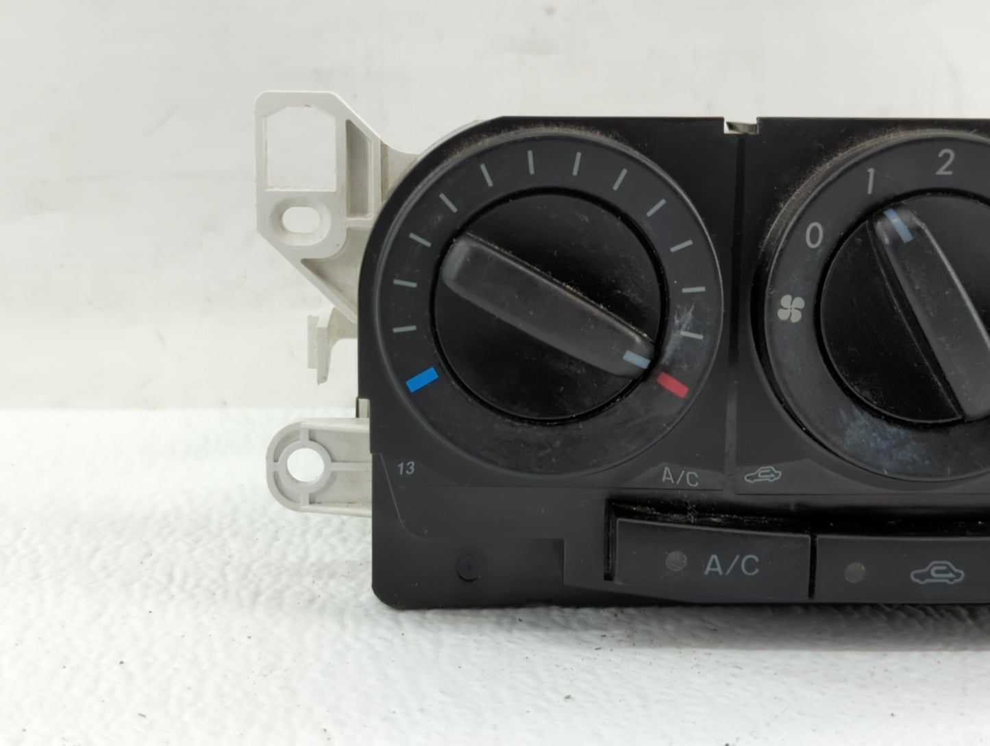 2007-2009 Mazda Cx-7 Climate Control Module Temperature AC/Heater Replacement P/N:BEG21 K1900EG22 Fits Fits 2007 2008 2009 O