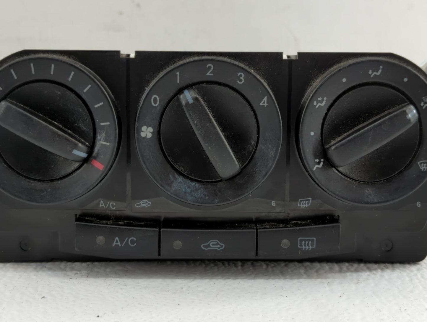 2007-2009 Mazda Cx-7 Climate Control Module Temperature AC/Heater Replacement P/N:BEG21 K1900EG22 Fits Fits 2007 2008 2009 O