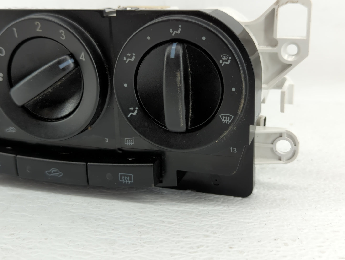 2007-2009 Mazda Cx-7 Climate Control Module Temperature AC/Heater Replacement P/N:M1900EG21K10 M1900EG21E05 Fits OEM Used Au