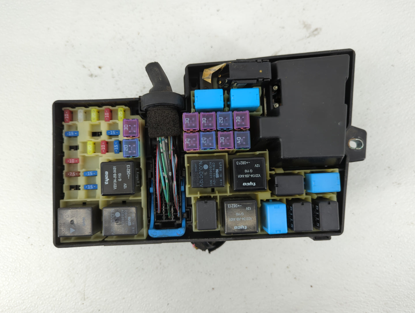 2007-2009 Mazda Cx-7 Fusebox Fuse Box Panel Relay Module P/N:BP4K-66765 Fits Fits 2007 2008 2009 OEM Used Auto Parts - Oemus