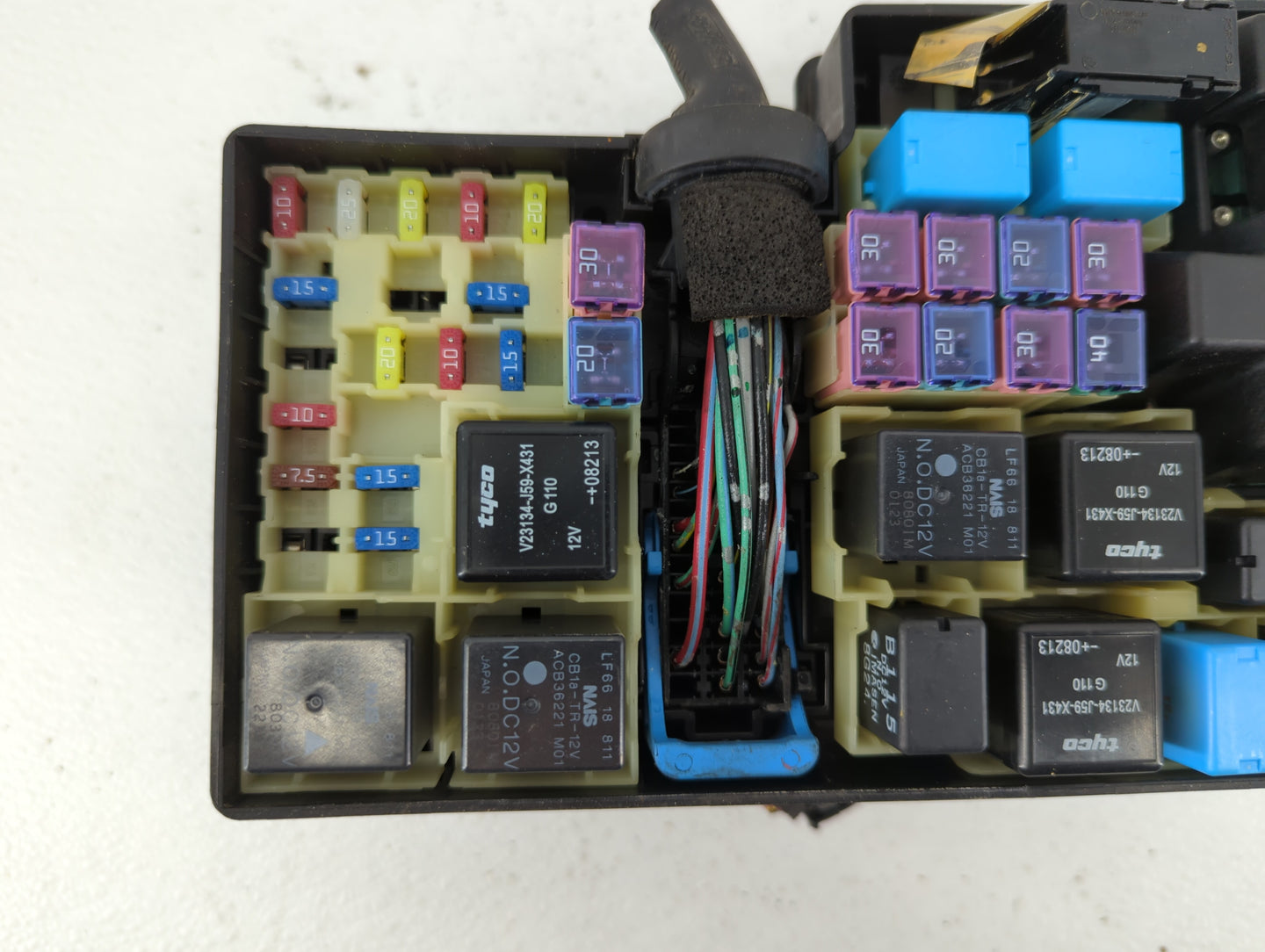 2007-2009 Mazda Cx-7 Fusebox Fuse Box Panel Relay Module P/N:BP4K-66765 Fits Fits 2007 2008 2009 OEM Used Auto Parts - Oemus