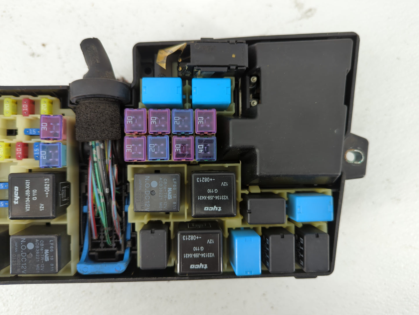 2007-2009 Mazda Cx-7 Fusebox Fuse Box Panel Relay Module P/N:BP4K-66765 Fits Fits 2007 2008 2009 OEM Used Auto Parts - Oemus