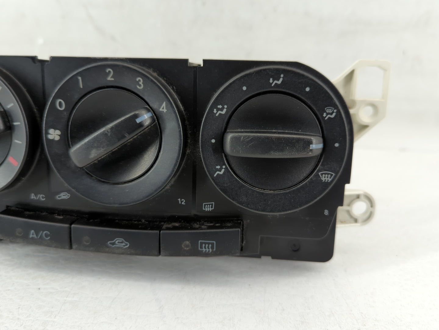 2007-2009 Mazda Cx-7 Climate Control Module Temperature AC/Heater Replacement P/N:M1900EG21K10 Fits Fits 2007 2008 2009 OEM 