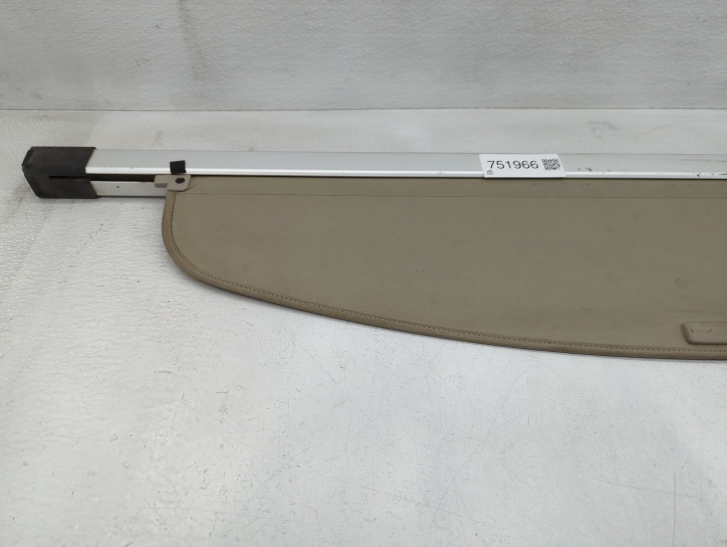 2009 Mazda Cx-7 Rear Cargo Cover Storage Retractable Shade - Oemusedautoparts1.com