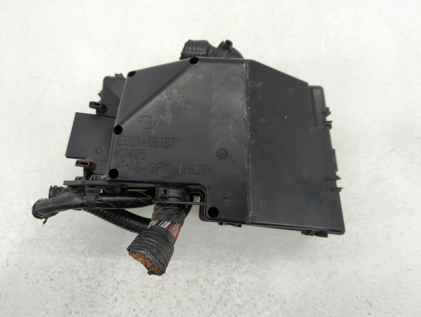 2007-2009 Mazda Cx-7 Fusebox Fuse Box Panel Relay Module P/N:EG23-66765 Fits Fits 2007 2008 2009 OEM Used Auto Parts - Oemus