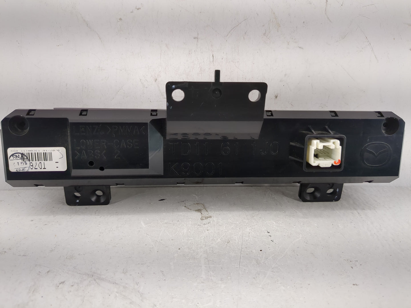 2009 Mazda Cx-9 Radio AM FM Cd Player Receiver Replacement P/N:TD11 61 1J0 Fits OEM Used Auto Parts - Oemusedautoparts1.com