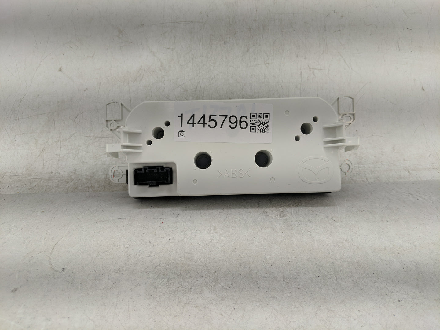 2009 Mazda Cx7 Climate Control Module Temperature AC/Heater Replacement P/N:K1900EG22 EG22 Fits Fits 2007 2008 OEM Used Auto