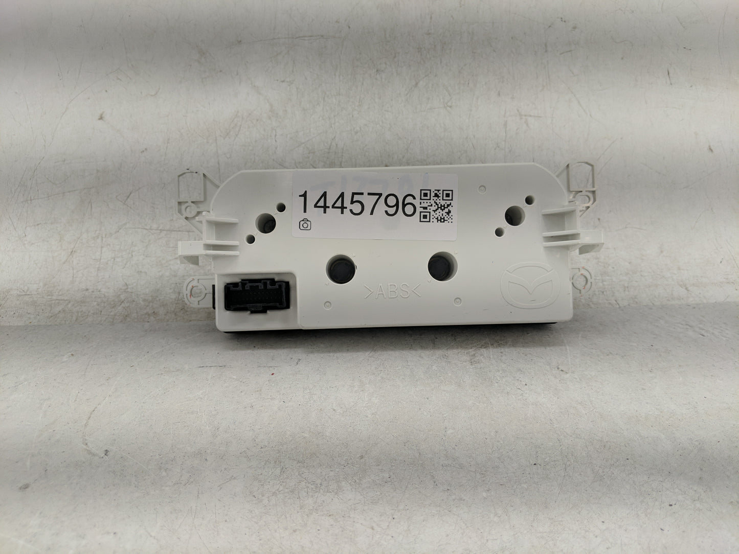 2009 Mazda Cx7 Climate Control Module Temperature AC/Heater Replacement P/N:K1900EG22 EG22 Fits Fits 2007 2008 OEM Used Auto