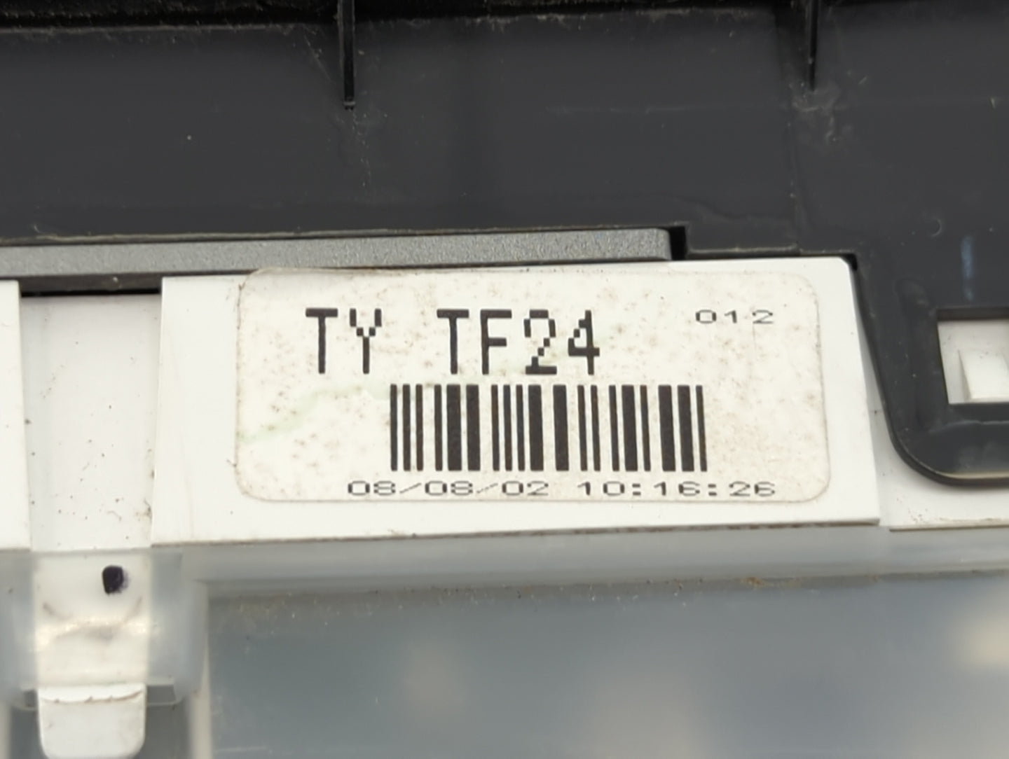 2009 Mazda Cx9 Instrument Cluster Speedometer Gauges P/N:TYTF24 Fits OEM Used Auto Parts - Oemusedautoparts1.com
