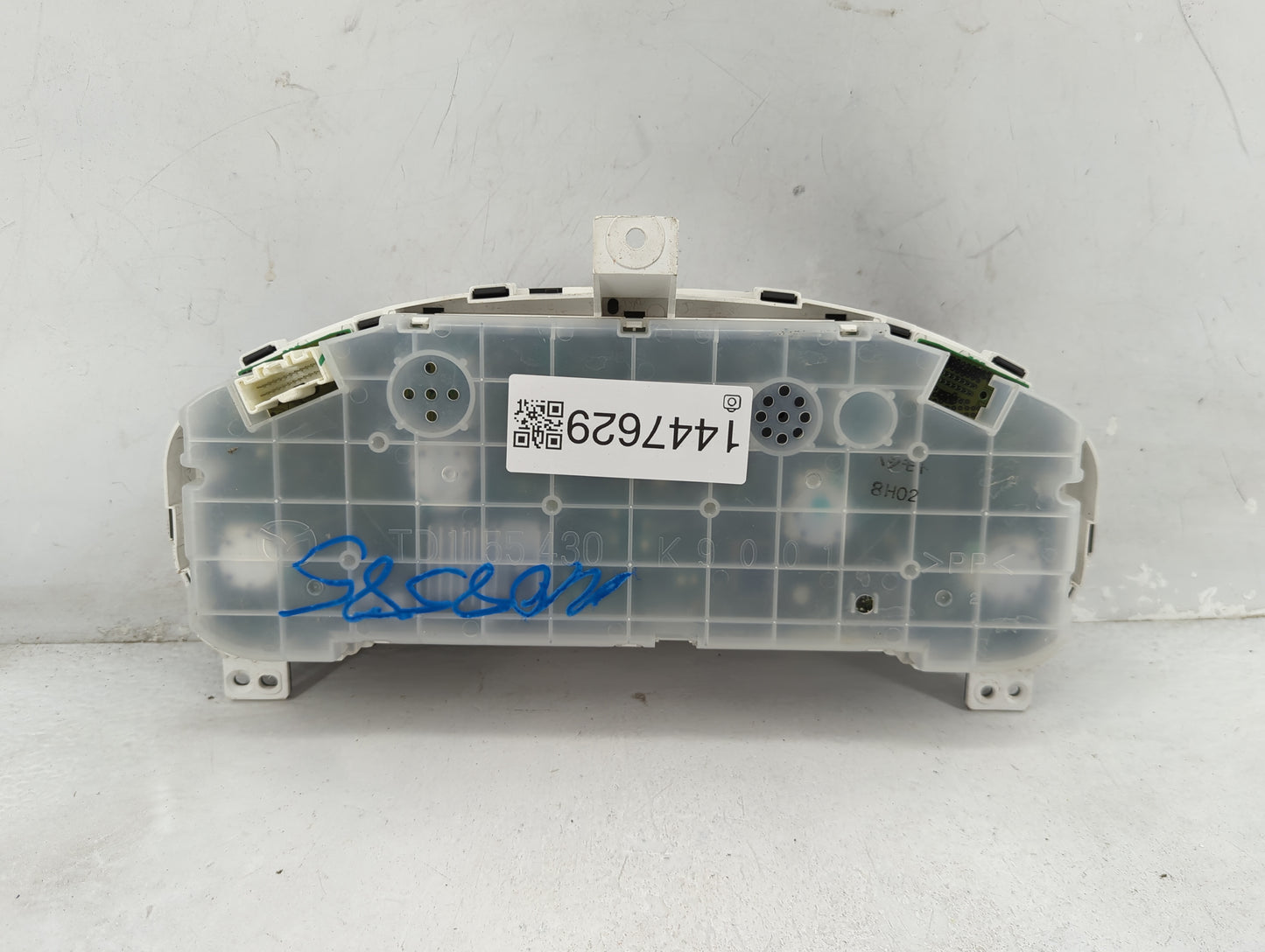 2009 Mazda Cx9 Instrument Cluster Speedometer Gauges P/N:TYTF24 Fits OEM Used Auto Parts - Oemusedautoparts1.com