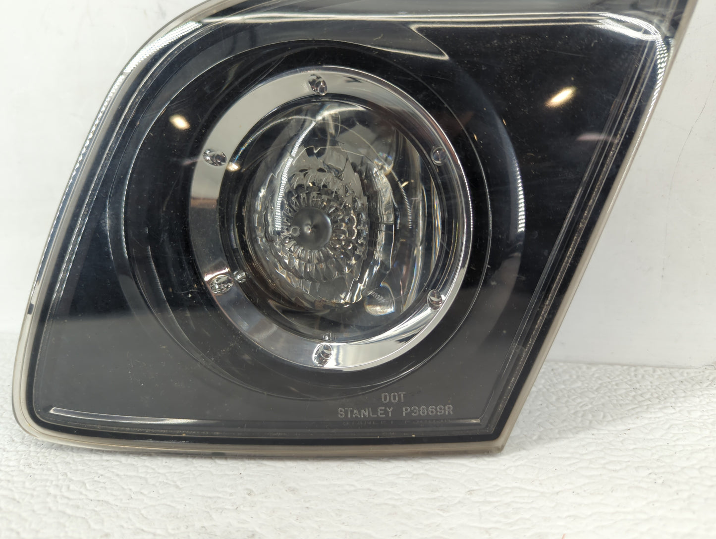 Mazda Mazda3 Passenger Right Side Deck Lid Mounted Tail Light 463898 - Oemusedautoparts1.com