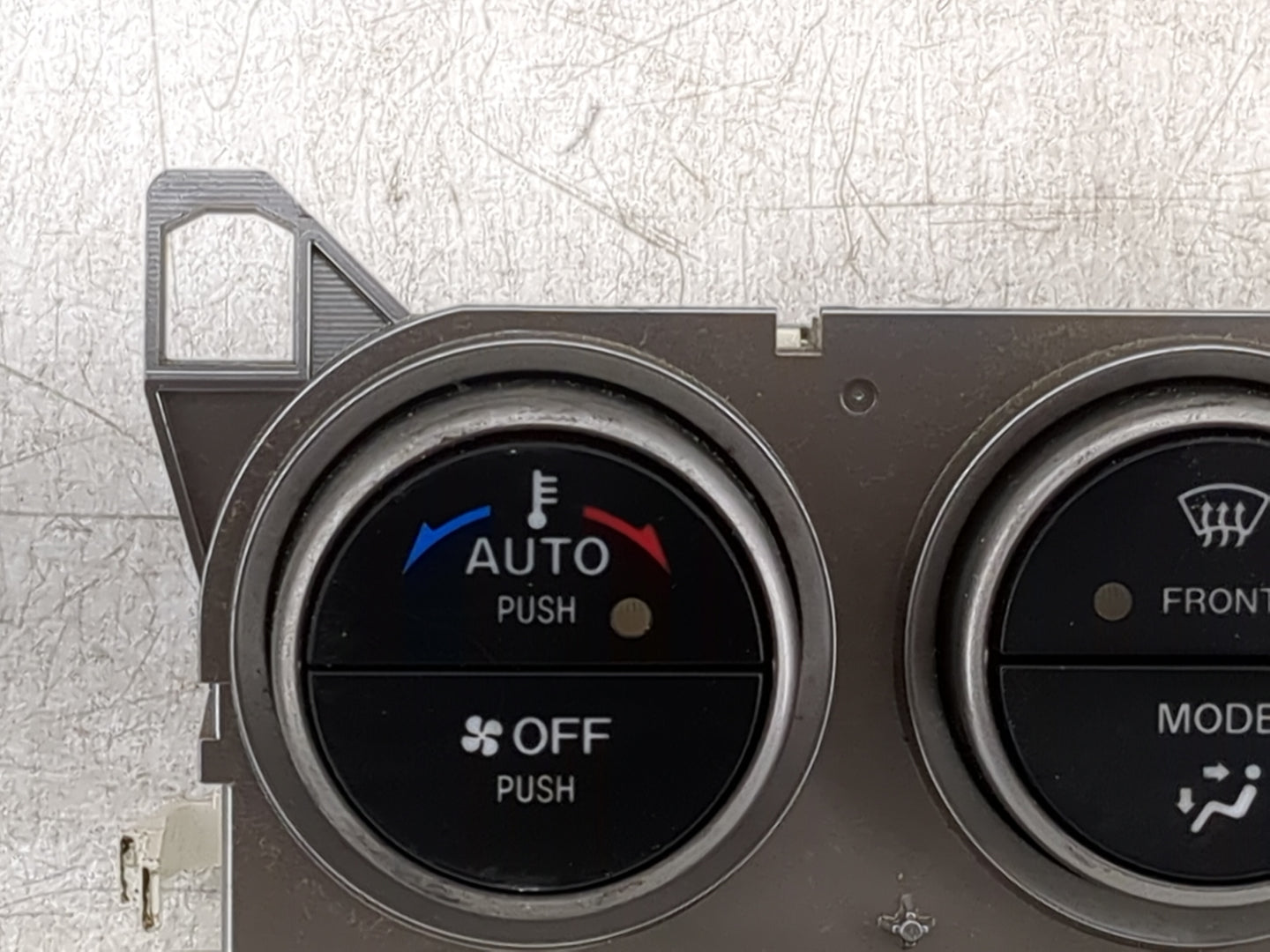2009 Mazda Mazda5 Climate Control Module Temperature AC/Heater Replacement P/N:K1900CE49 K1900CE49B04 Fits Fits 2008 2010 OE