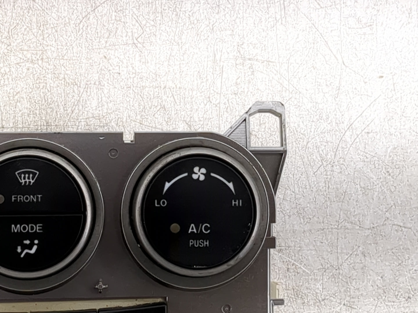 2009 Mazda Mazda5 Climate Control Module Temperature AC/Heater Replacement P/N:K1900CE49 K1900CE49B04 Fits Fits 2008 2010 OE