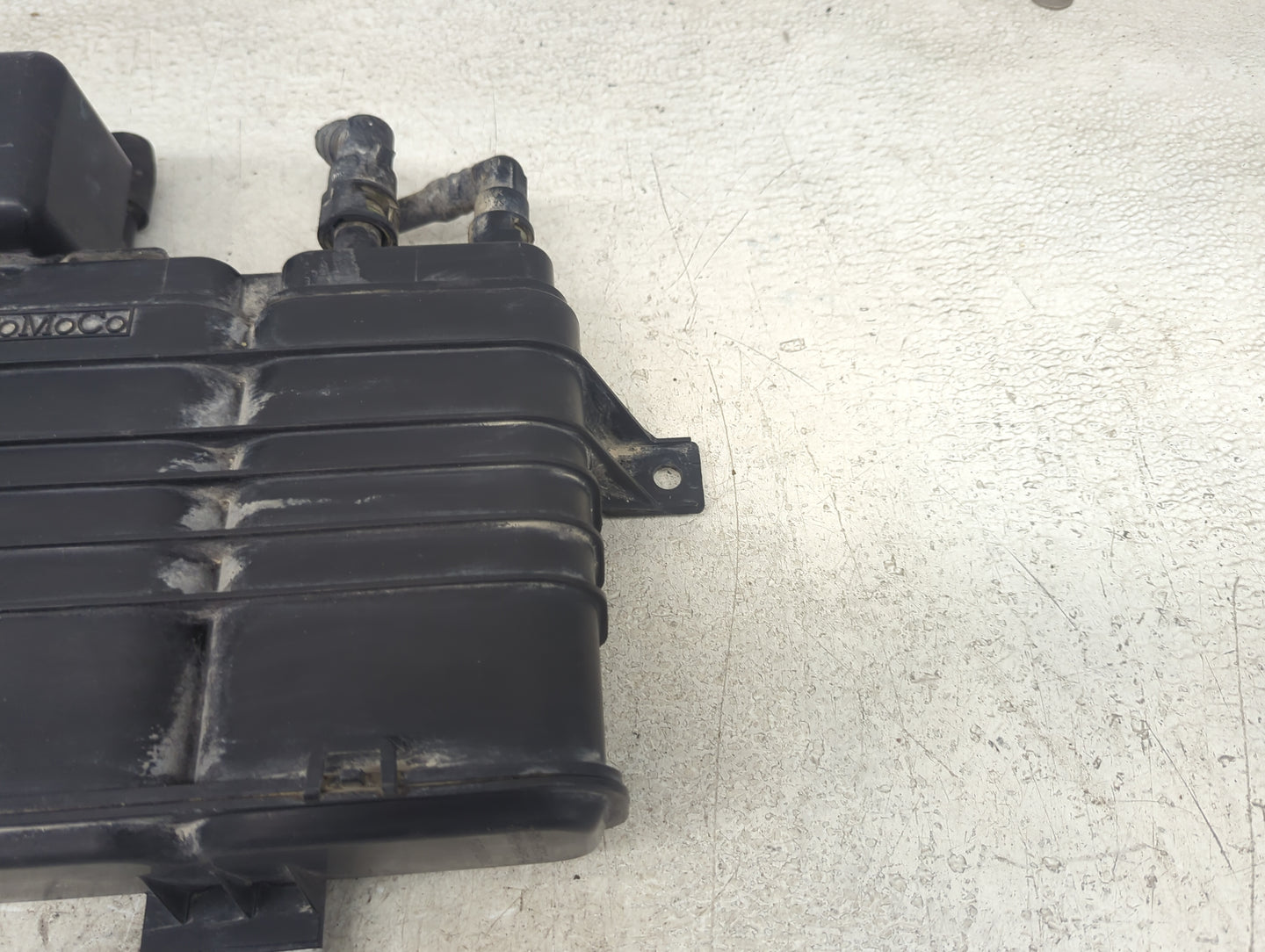 2009 Mazda Mazda6 Fuel Vapor Charcoal Canister - Oemusedautoparts1.com