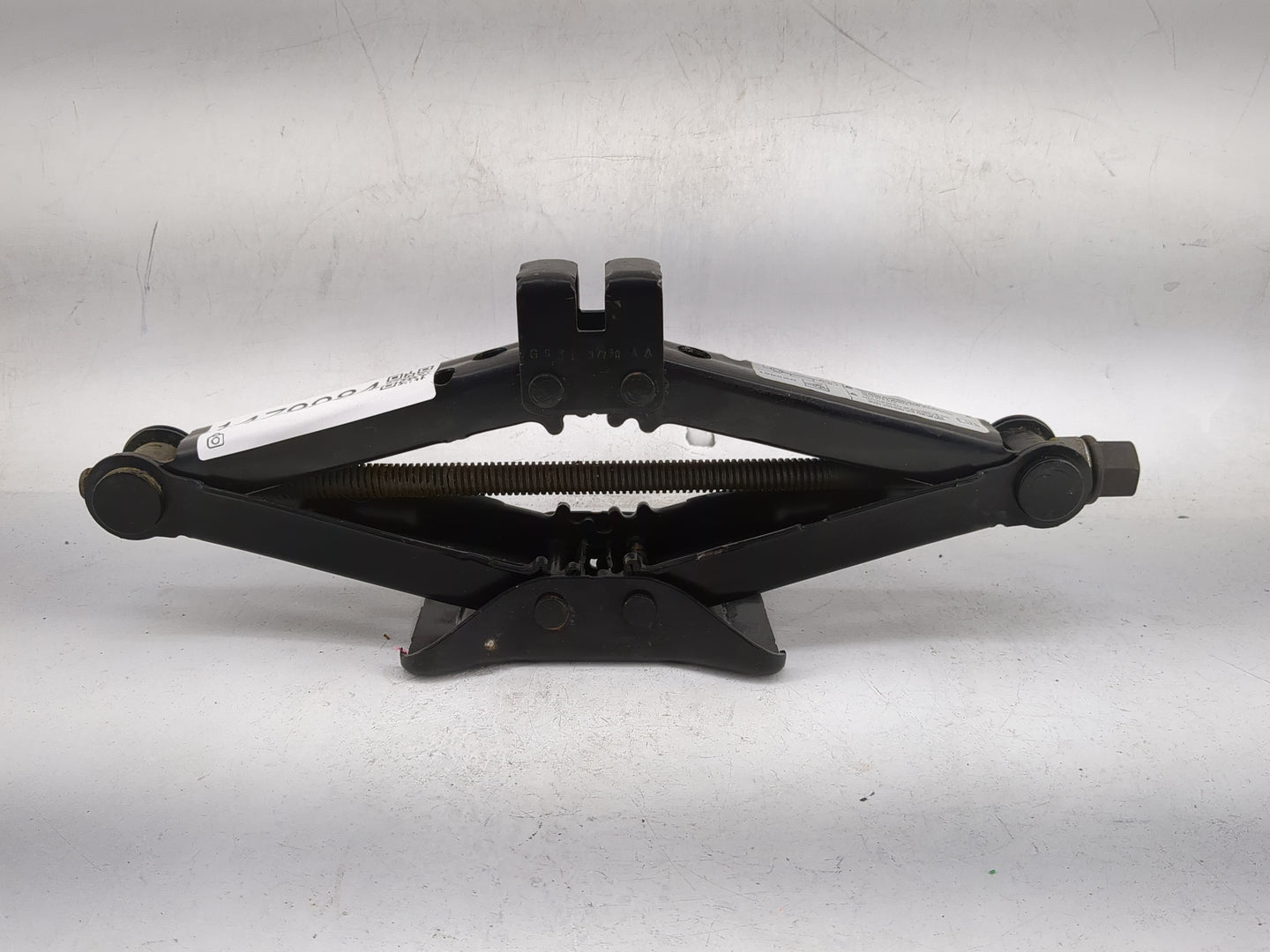 2009 Mazda Mazda6 Spare Scissor Car Jack - Oemusedautoparts1.com