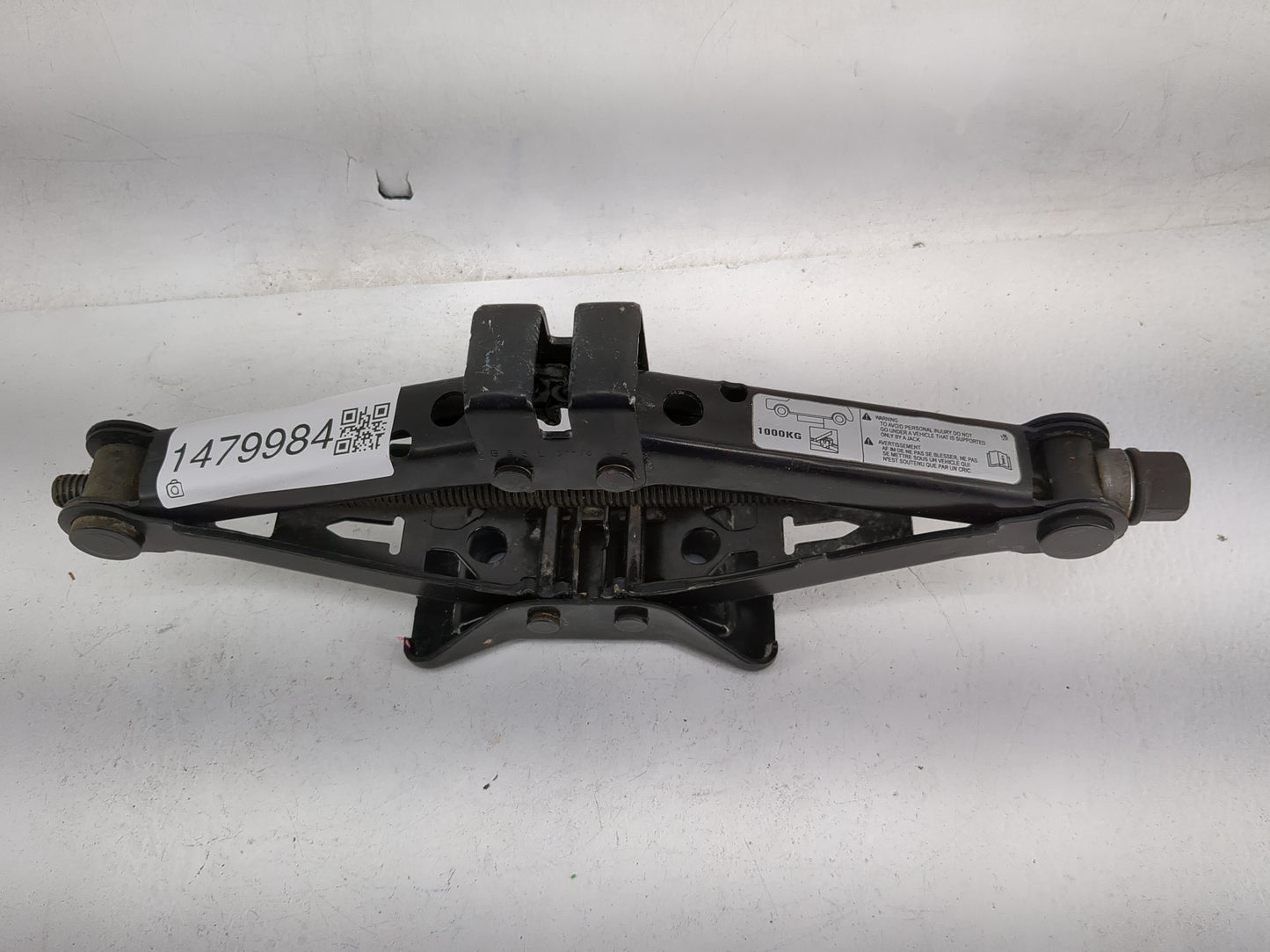 2009 Mazda Mazda6 Spare Scissor Car Jack - Oemusedautoparts1.com