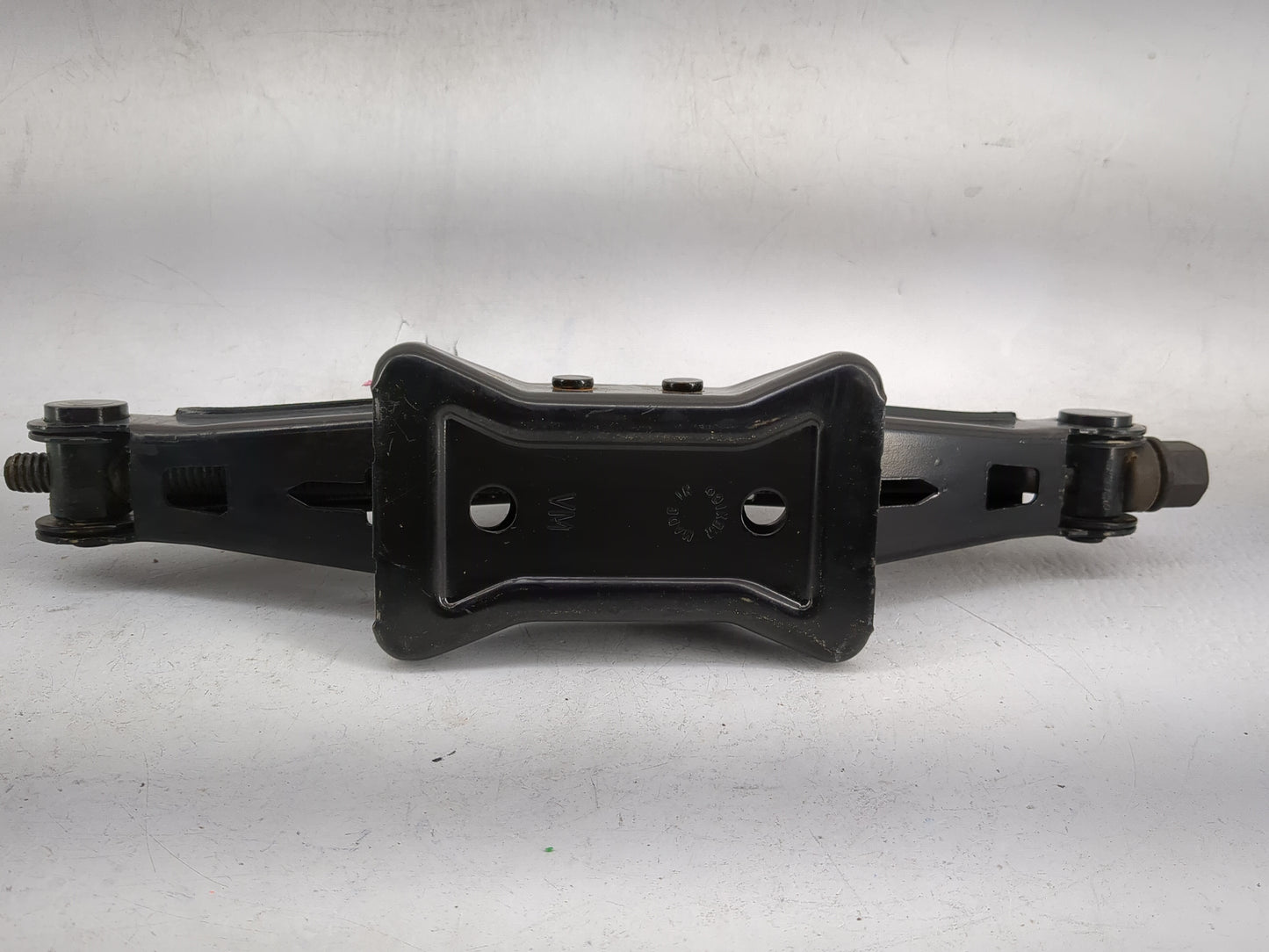 2009 Mazda Mazda6 Spare Scissor Car Jack - Oemusedautoparts1.com