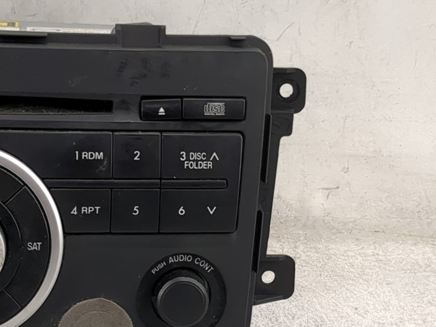 2009 Mazda Mazda Cx-9 Radio AM FM Cd Player Receiver Replacement P/N:14795565 TE9166AR0B Fits OEM Used Auto Parts - Oemuseda