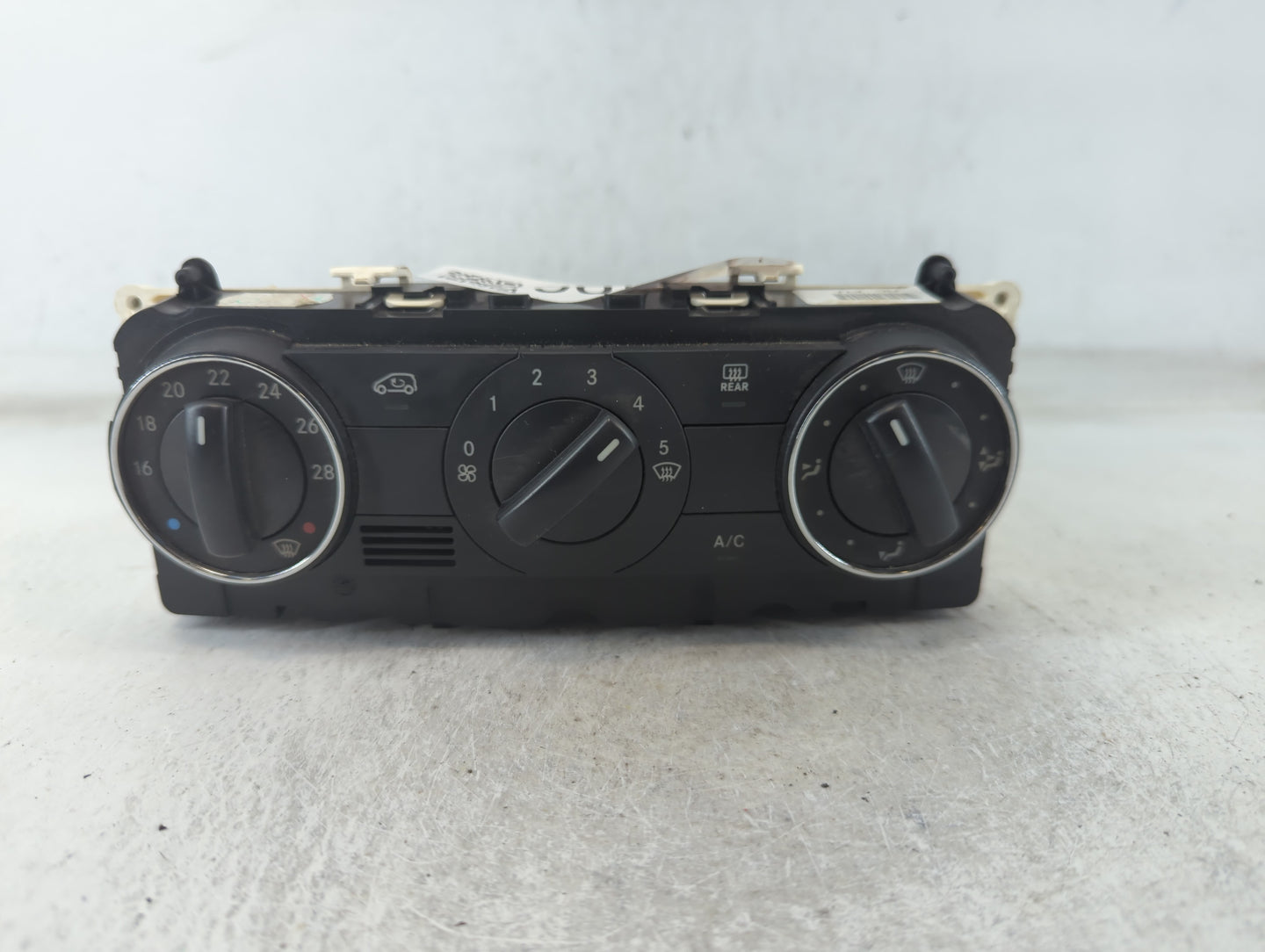 2007-2011 Mercedes-Benz B200 Climate Control Module Temperature AC/Heater Replacement P/N:A169 830 19 85 Fits OEM Used Auto 