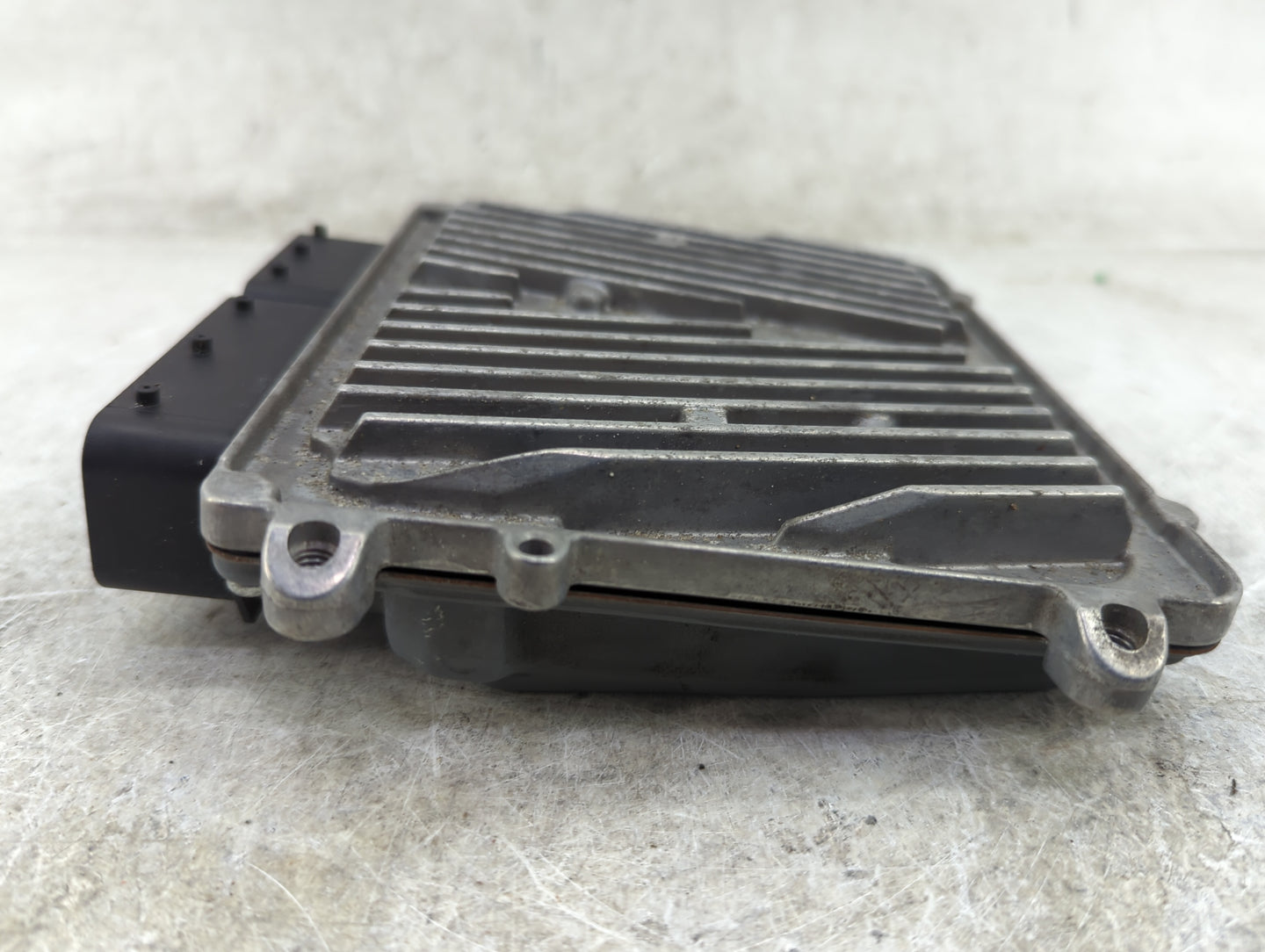 2009 Mercedes-Benz C-Class PCM Engine Control Computer ECU ECM PCU OEM P/N:A2721530592 A0034467740 Fits Fits 2010 2011 2012 