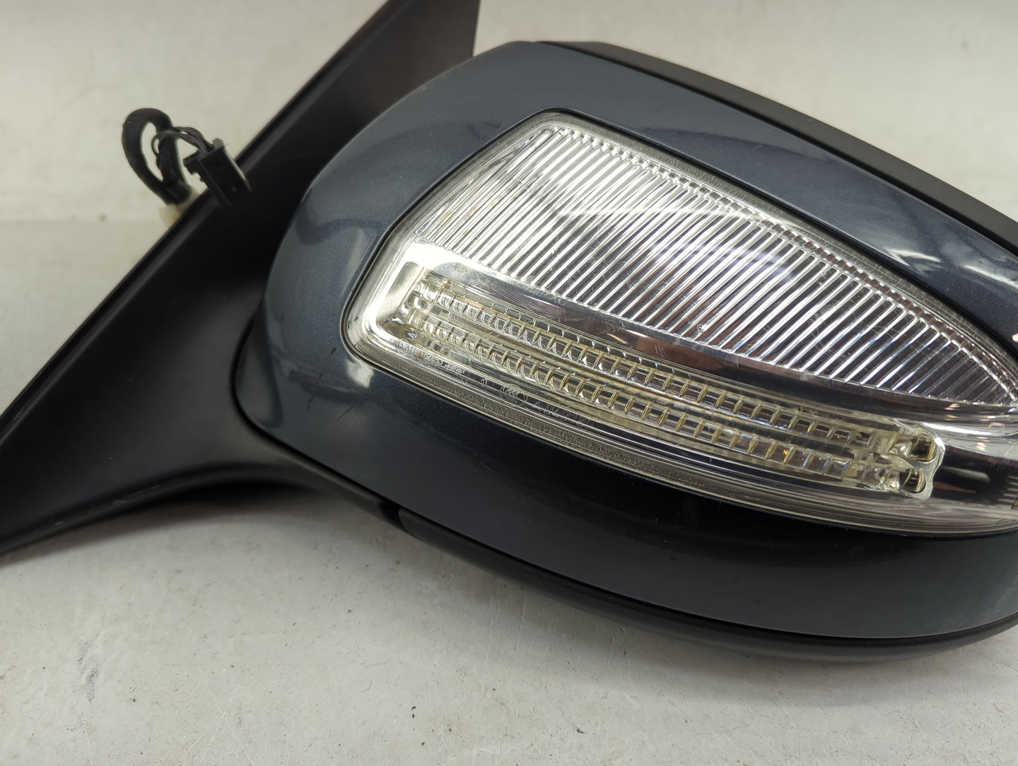 2009 Mercedes-Benz C-Class Driver Side View Mirror - Left Door Mirror OEM Used - Oemusedautoparts1.com