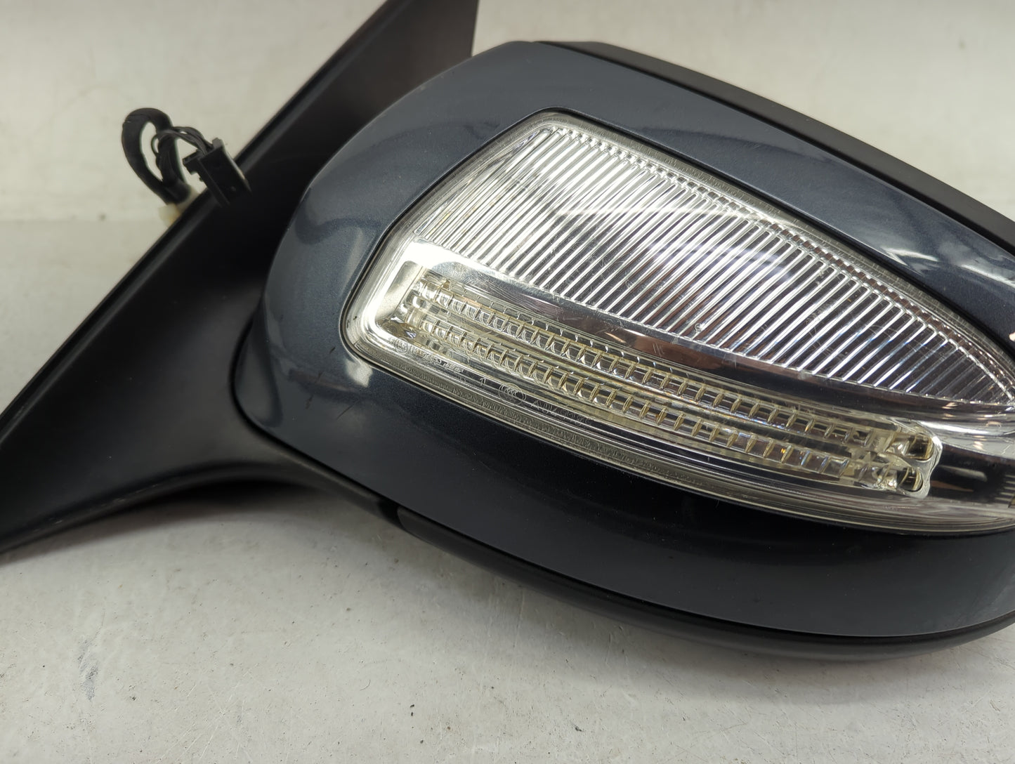 2009 Mercedes-Benz C-Class Driver Side View Mirror - Left Door Mirror OEM Used - Oemusedautoparts1.com