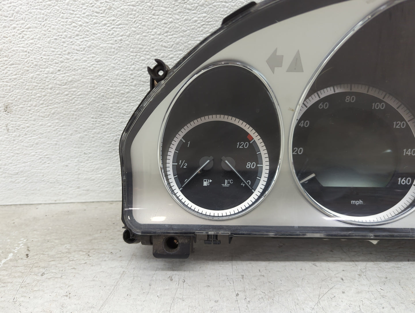 2009 Mercedes-Benz C-Class Instrument Cluster Speedometer Gauges P/N:A2045409648 A2044423621, A2044423821 Miles:156K Fits OE