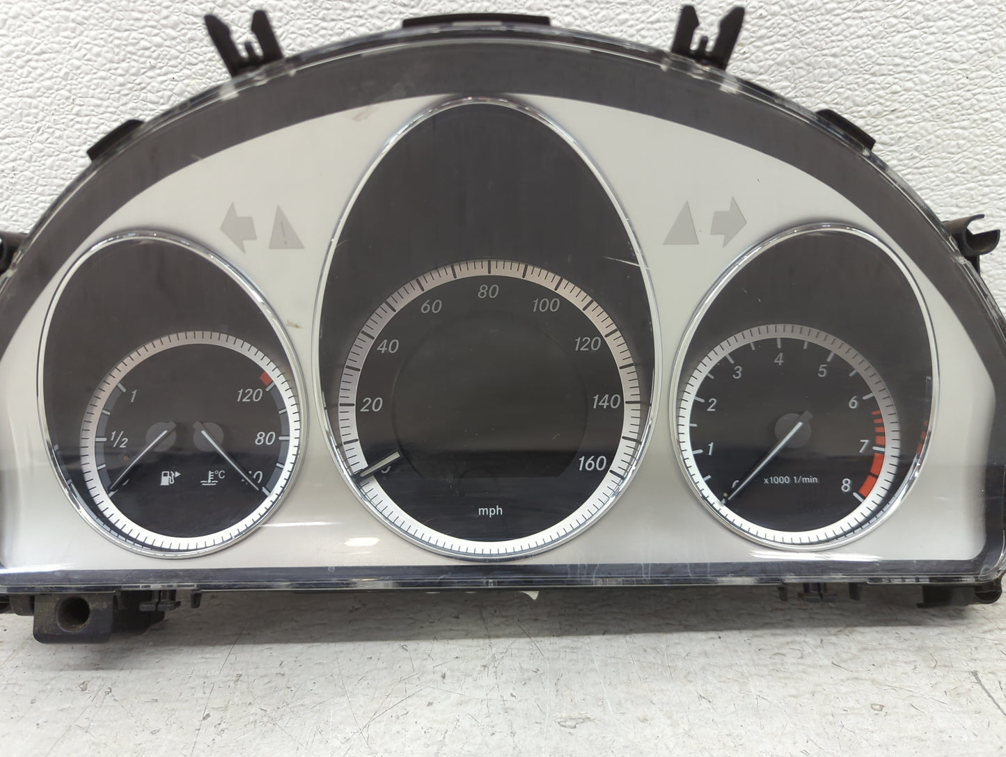 2009 Mercedes-Benz C-Class Instrument Cluster Speedometer Gauges P/N:A2045409648 A2044423621, A2044423821 Miles:156K Fits OE