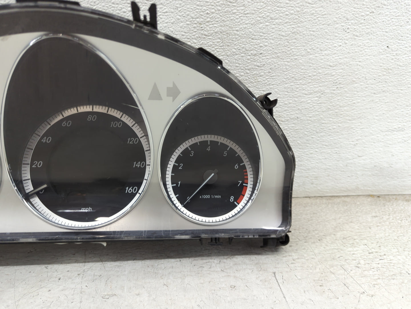 2009 Mercedes-Benz C-Class Instrument Cluster Speedometer Gauges P/N:A2045409648 A2044423621, A2044423821 Miles:156K Fits OE