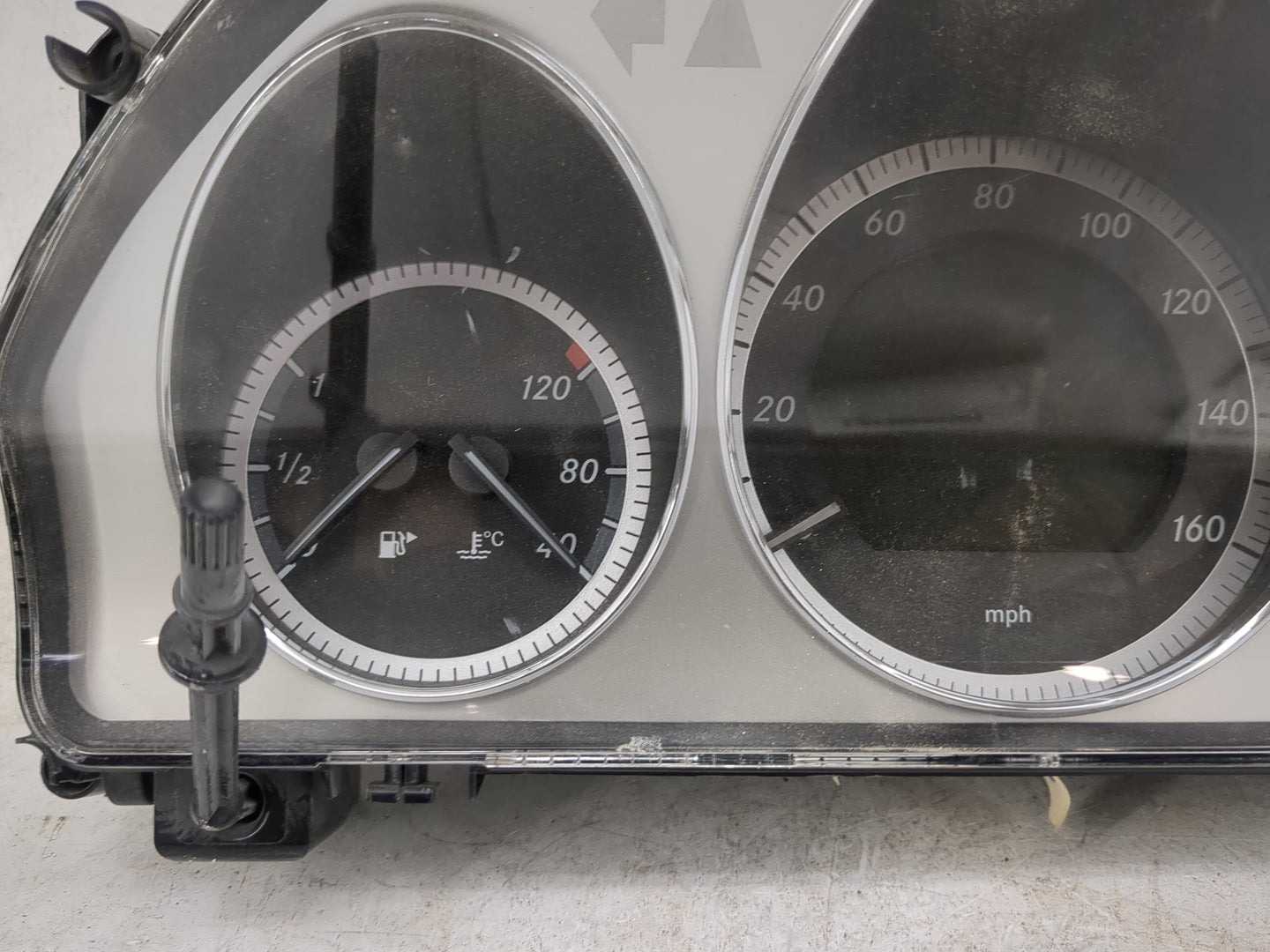 2009 Mercedes-Benz C-Class Instrument Cluster Speedometer Gauges P/N:A2045409648 A2045406911, A2044423621, A2044423821 Miles