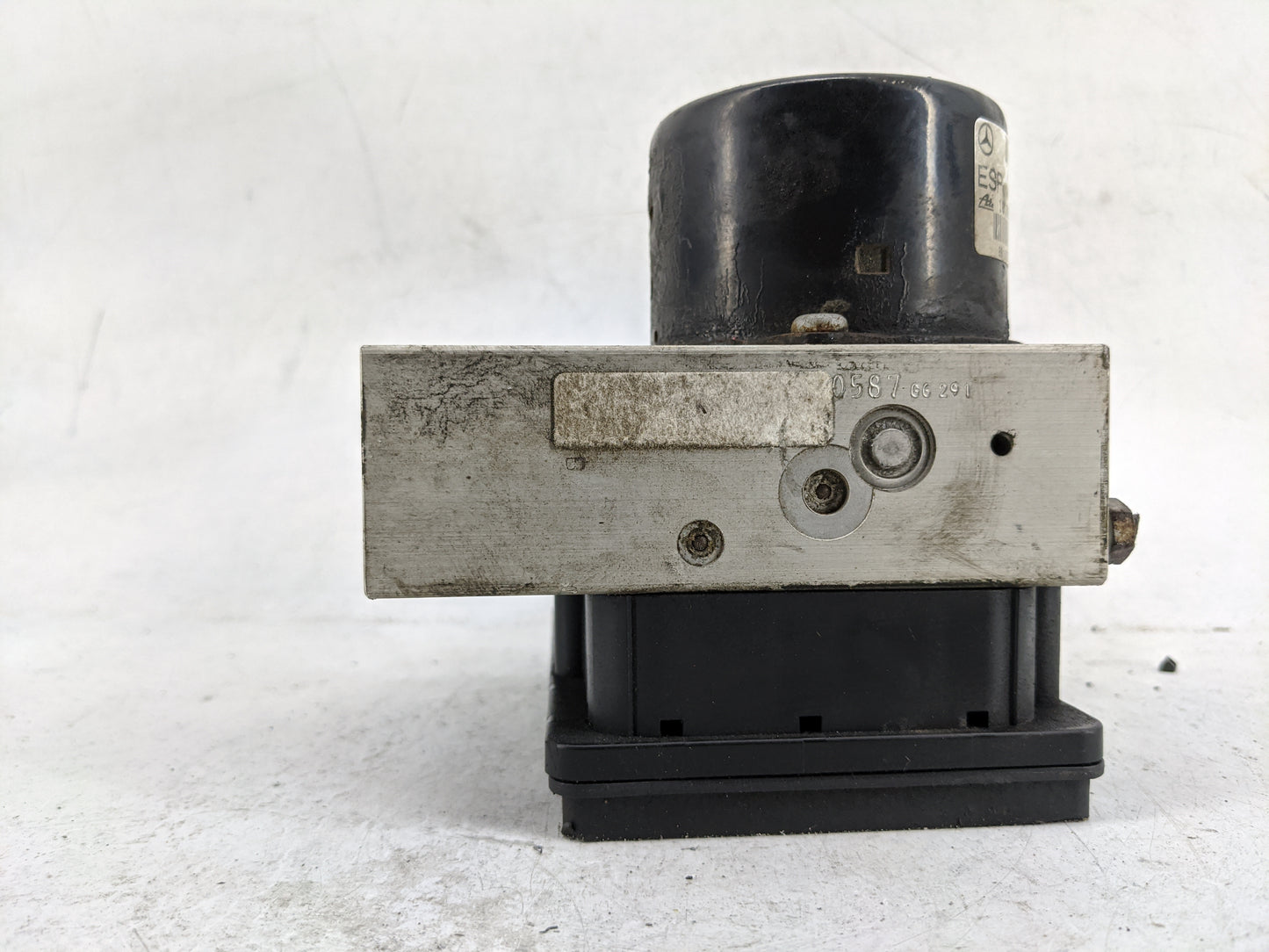 2009 Mercedes-Benz C-Class ABS Pump Control Module Replacement P/N:A2034311612Q01 10.0204-0422.4, 10020404220 Fits OEM Used 